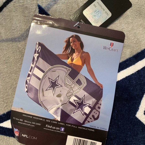 Dallas Cowboys towel official NFL Dallas Cowboys beach towel NWT unisex 30X60in - Picture 2 of 2